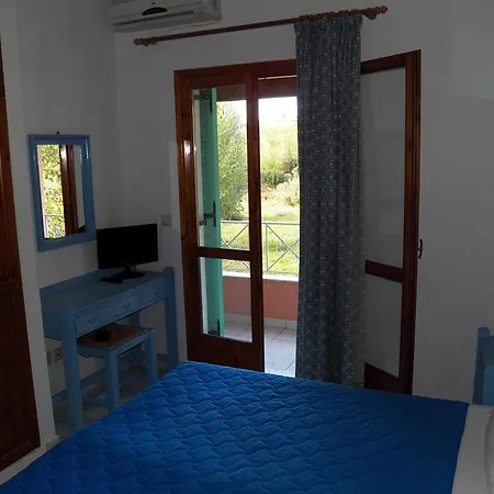 Villa Marina Ipsos Room photo